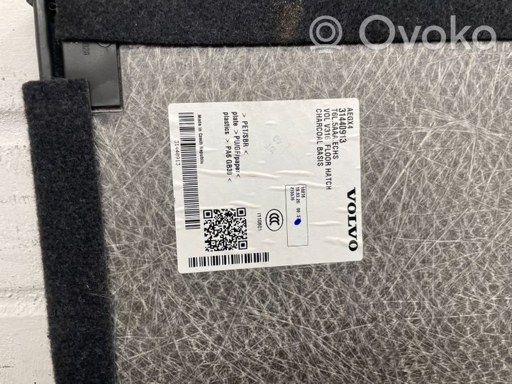 Volvo XC40 Doublure de coffre arrière, tapis de sol 31440913