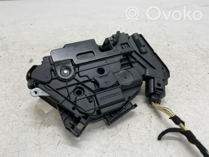 Volkswagen PASSAT CC Serratura portiera anteriore 5N2837015C