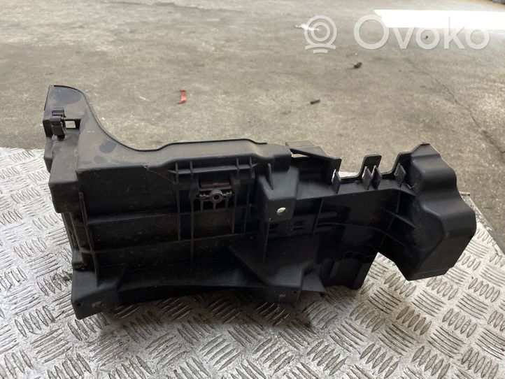 Opel Vectra C Półka akumulatora 09180777