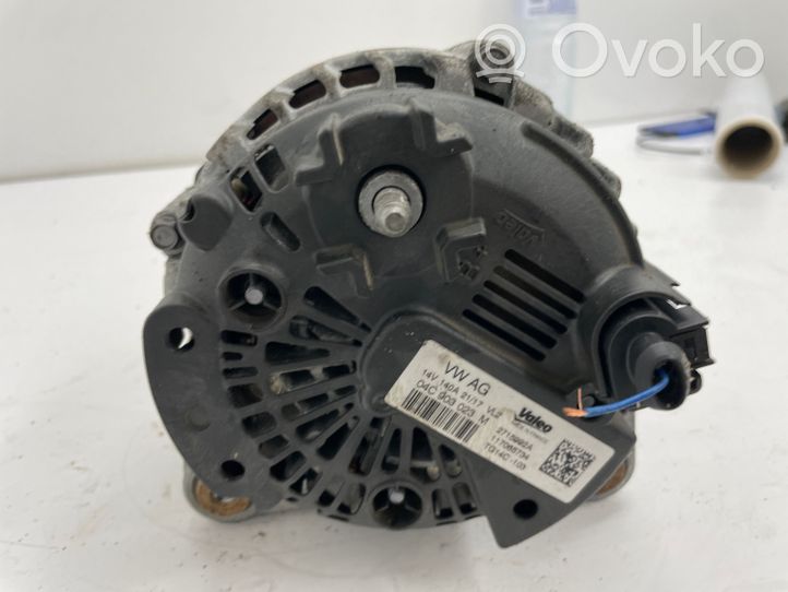 Volkswagen Golf Sportsvan Generator/alternator 04C903023M