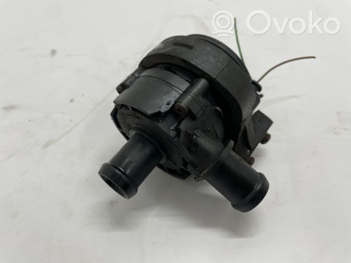 Skoda Fabia Mk3 (NJ) Pompe à eau de liquide de refroidissement 5C0965567