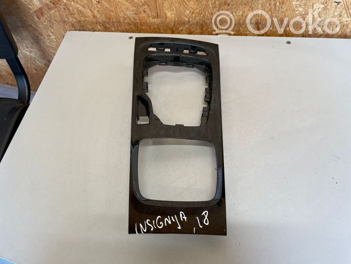 Opel Insignia B Rivestimento in plastica cornice della leva del cambio 39126636