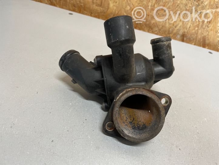 Volkswagen PASSAT B7 Boîtier de thermostat / thermostat 03L121111R