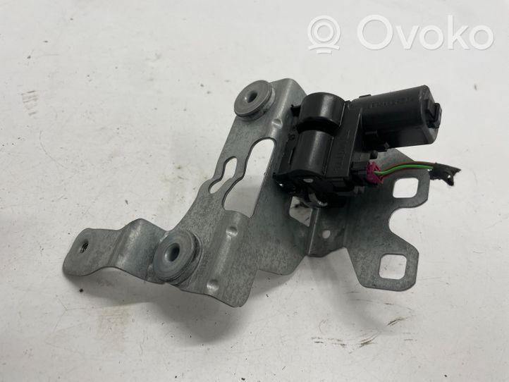 BMW 3 G20 G21 Serrure de loquet coffre 8498979