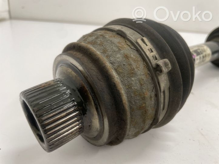 Audi A4 S4 B8 8K Etuvetoakseli 8K0407271AJ