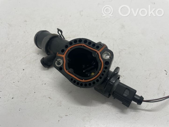 Audi A4 S4 B8 8K Termostaatin kotelo 03L121132AC