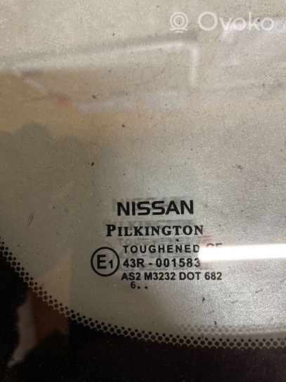 Nissan Note (E11) Finestrino/vetro retro 