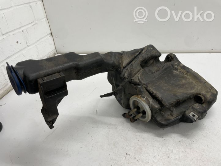 Mercedes-Benz E W212 Réservoir de liquide lave-glace A2048602260