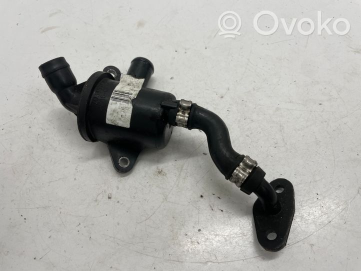 Opel Astra J Separatore dello sfiato dell’olio 70349704