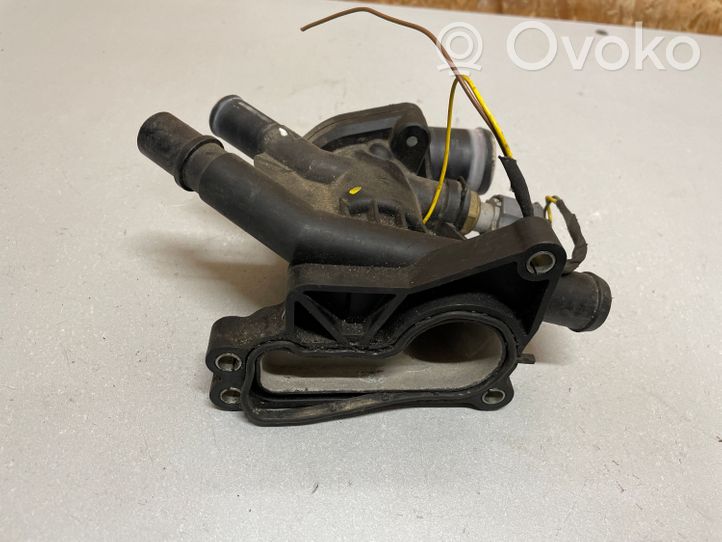 Ford Fiesta Boîtier de thermostat / thermostat CM5G9K478GA