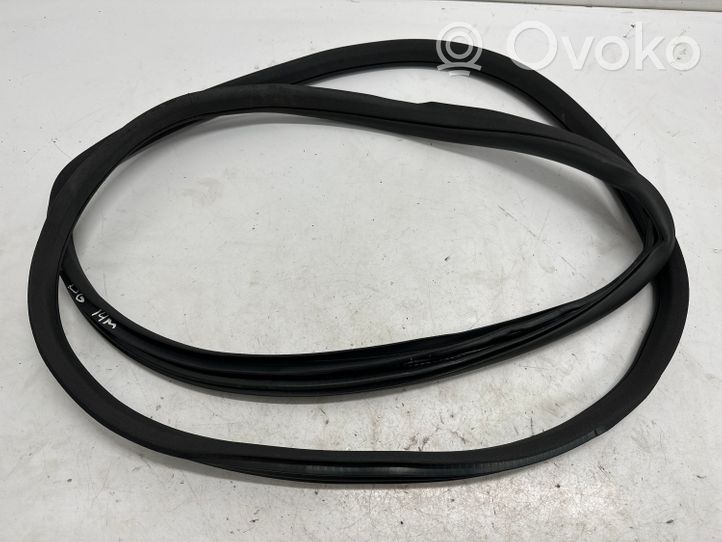 Mercedes-Benz ML W166 Rear door rubber seal (on body) 