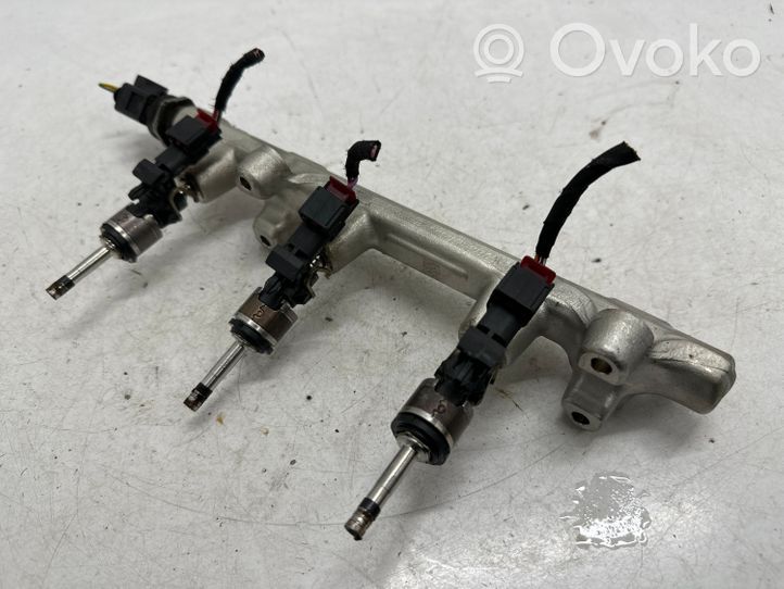 Volkswagen Golf VIII Kit d'injecteurs de carburant 05C133320A