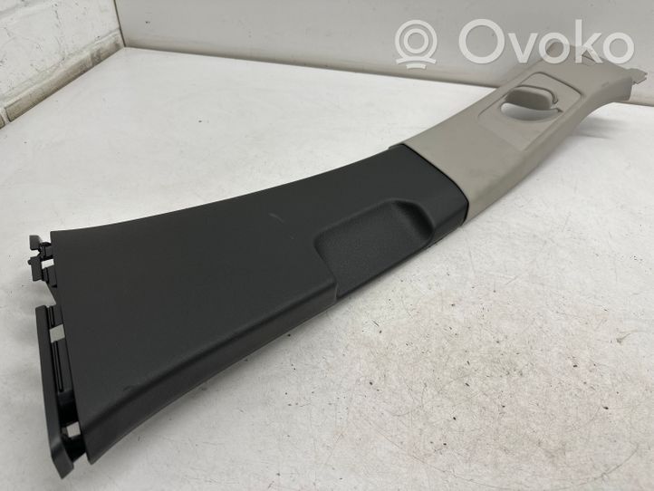 Volkswagen Golf VIII Rivestimento montante (B) (superiore) 5H0867291