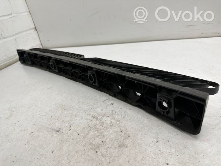 Volkswagen Golf VIII Support de pare-chocs arrière 5H6807863