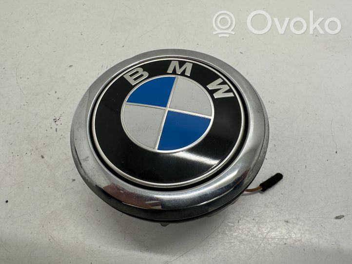 BMW 1 F20 F21 Przełącznik / Przycisk otwierania klapy bagażnika 7270728