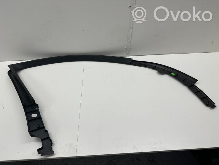 BMW 5 G30 G31 Altro elemento di rivestimento della portiera anteriore 7384930