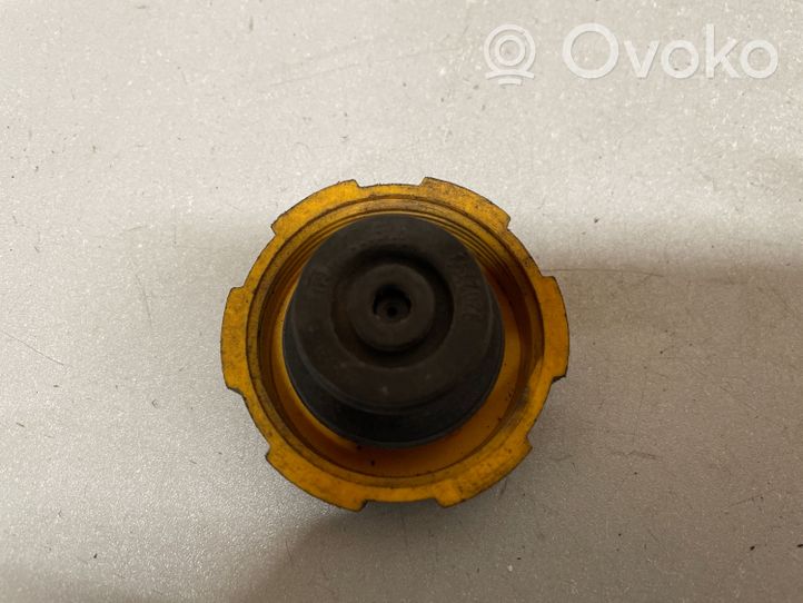 Opel Zafira B Korek zbiornika wyrównawczego chłodziwa 9202799