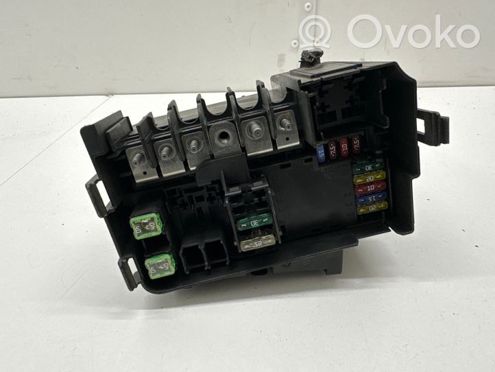 Opel Mokka X Fuse module 