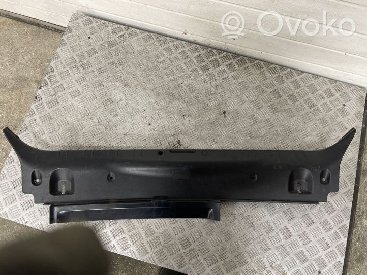 BMW 7 E65 E66 Rivestimento di protezione sottoporta del bagagliaio/baule 8223560