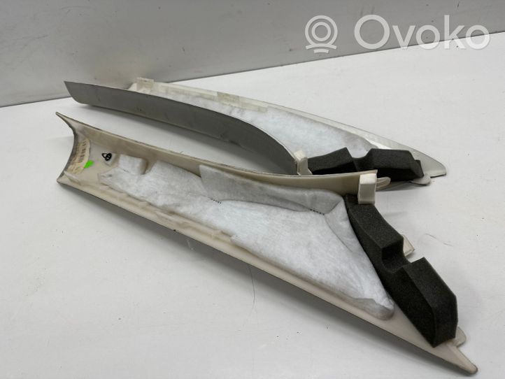 Mercedes-Benz ML W164 Rivestimento montante (A) A1646901126