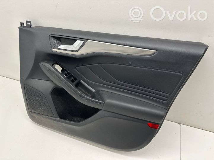 Ford Focus Rivestimento del pannello della portiera anteriore JX7BA23942