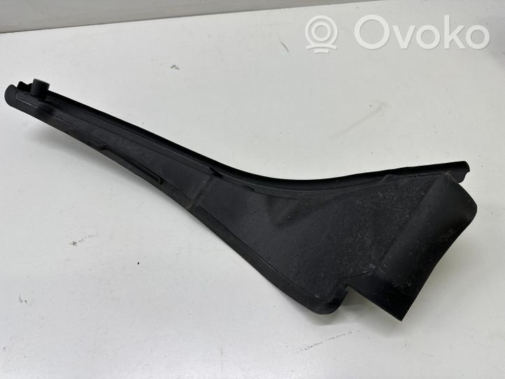 BMW 2 F46 Panel wykończeniowy błotnika 7300518