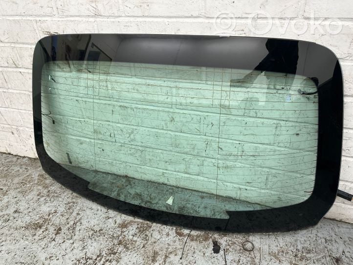 Mercedes-Benz C W205 Rear windscreen/windshield window 