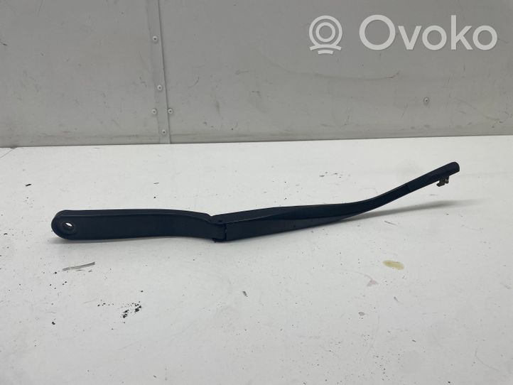 BMW 5 F10 F11 Balai d'essuie-glace avant 61617182459