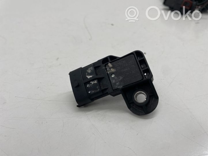 Opel Mokka X Capteur de pression d'air 0281006077