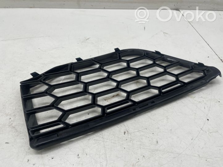 BMW X4M F98 Grille inférieure de pare-chocs avant 8065194