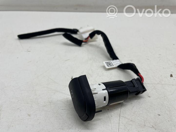 KIA Niro USB socket connector 96125M6110