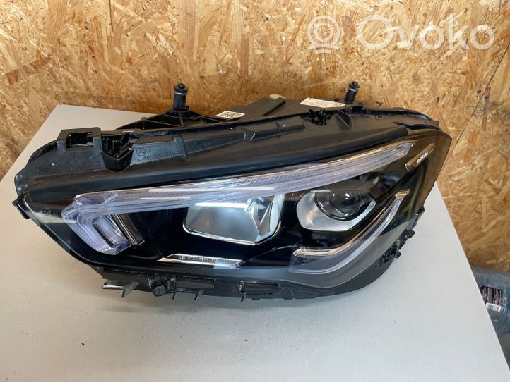 Mercedes-Benz CLA C118 X118 Lampa przednia A1189062700