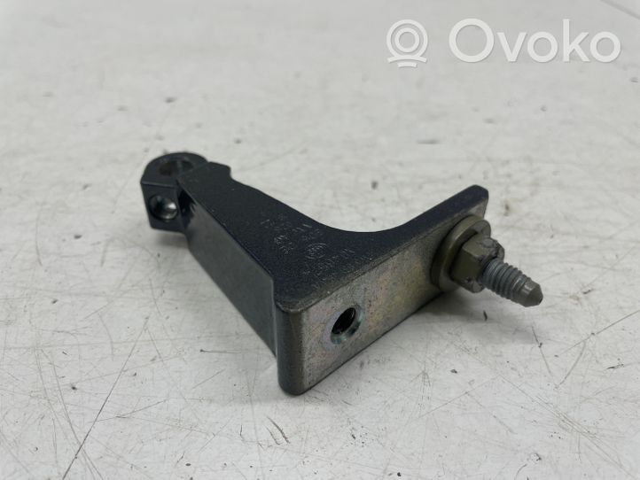 Audi A3 8Y Etuoven yläsarana 8W5831404A