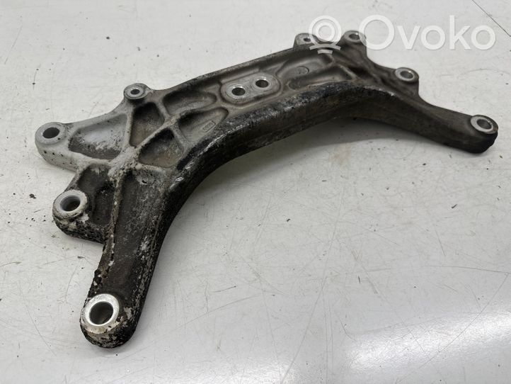 Maserati Ghibli Support de boîte de vitesses 670001738