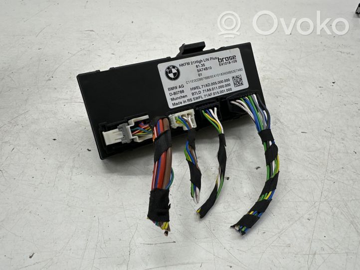 BMW X7 G07 Sterownik / Moduł elektrycznej klapy tylnej / bagażnika 61355A74B10