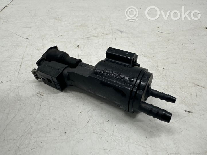 Mercedes-Benz C W205 Vacuum valve A0025407097