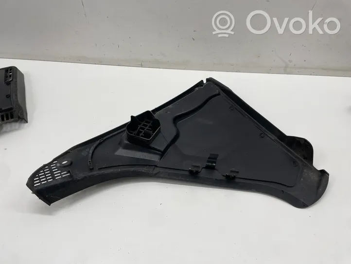 BMW 5 F10 F11 Rivestimento del tergicristallo 6987605