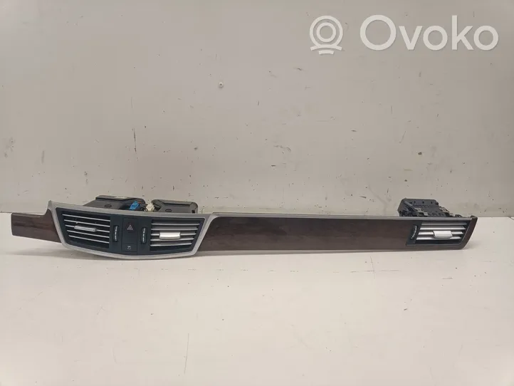 Mercedes-Benz E W212 Rivestimento del pannello A2128302554