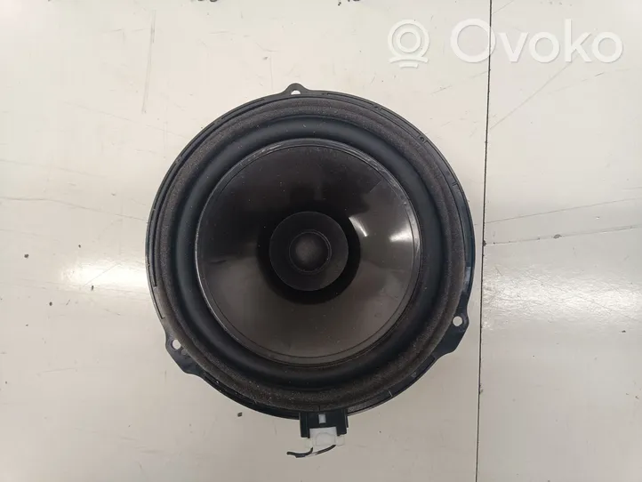 Ford Focus Enceinte de porte arrière JX7T18808CB