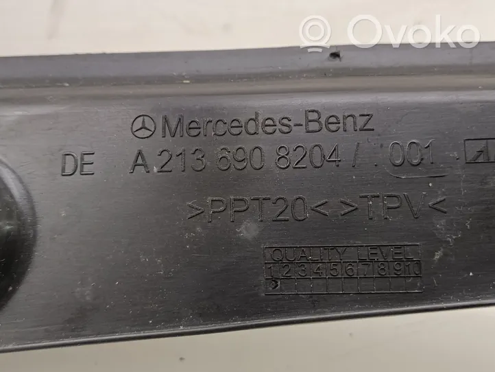 Mercedes-Benz E W213 Muu vararenkaan verhoilun elementti A2136908204
