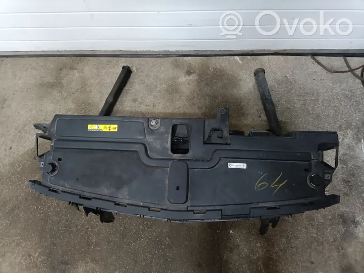 Opel Grandland X Jäähdyttimen kehyksen suojapaneeli 9811069580