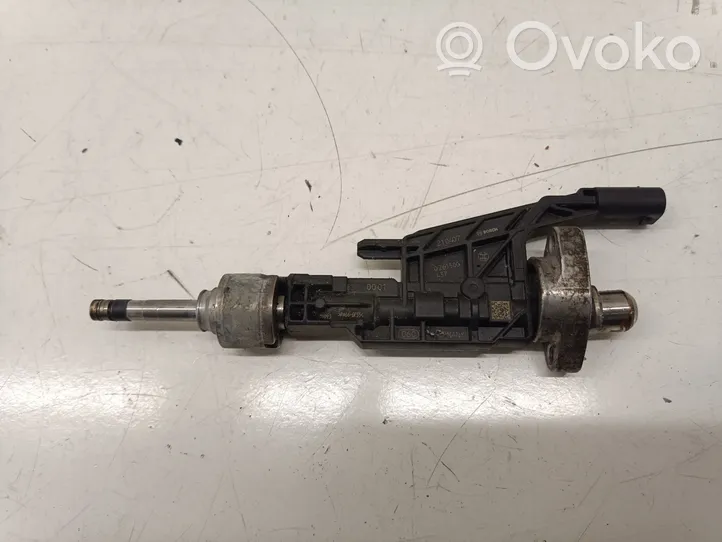 BMW 1 F40 Injecteur de carburant 8656548