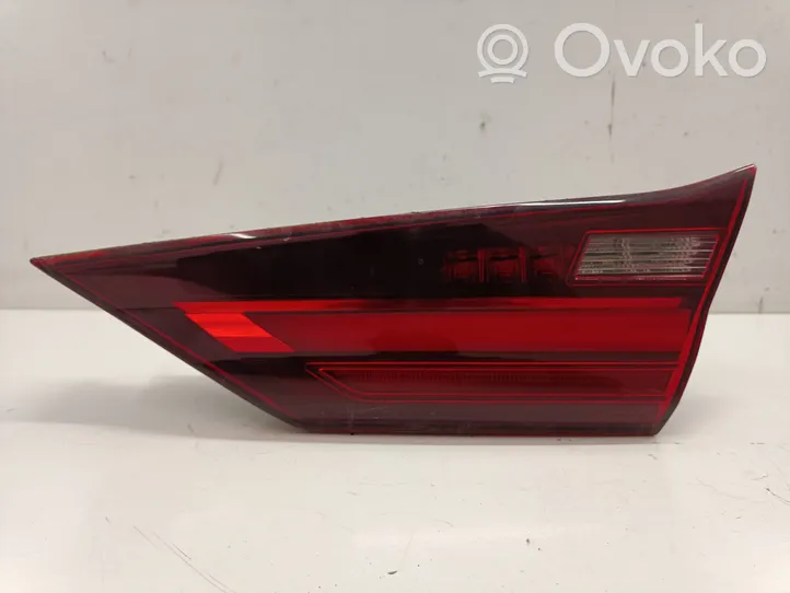 BMW 1 F40 Lampy tylnej klapy bagażnika 7450652