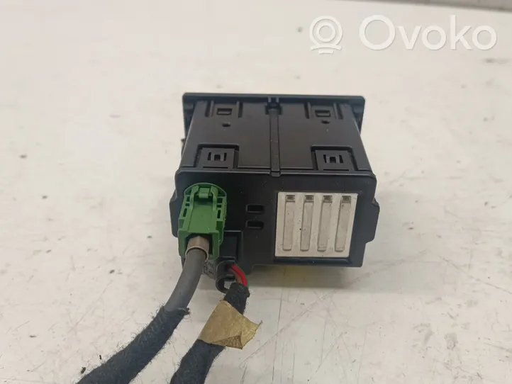 Audi A7 S7 4G Connettore plug in USB 4G0035736