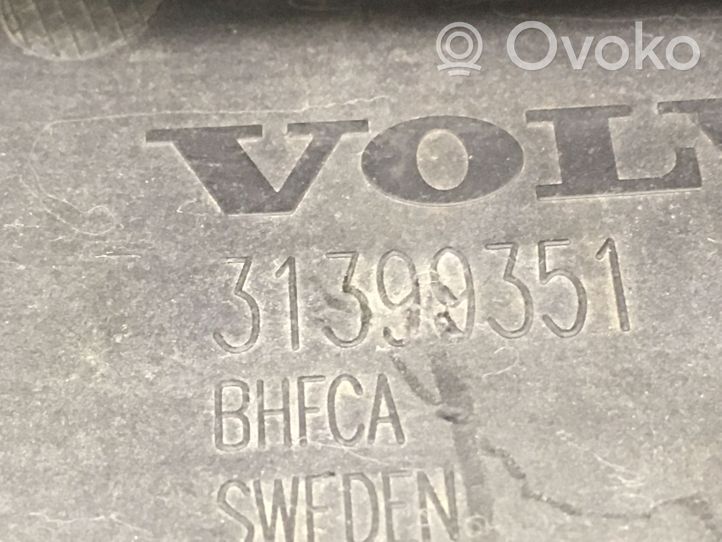 Volvo XC90 Chlapacze tylne 31399351