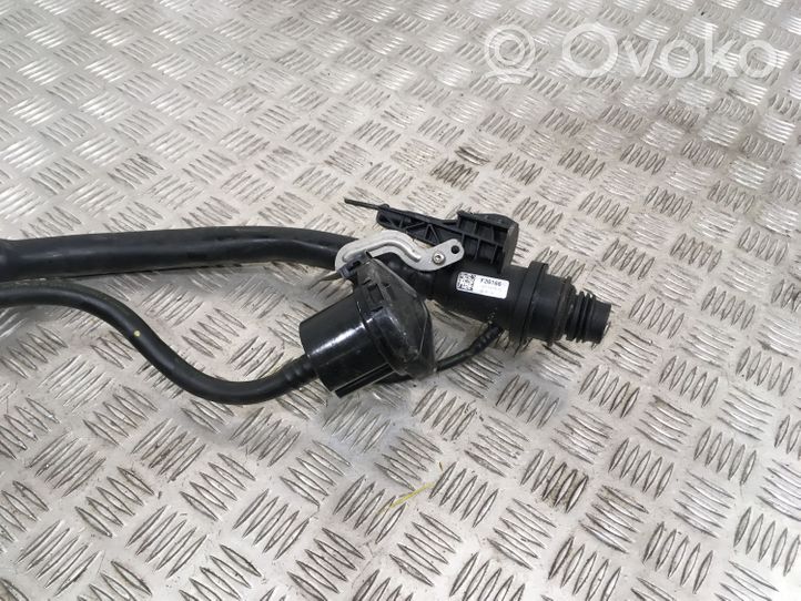 Toyota Yaris Tuyau d'alimentation conduite de carburant 