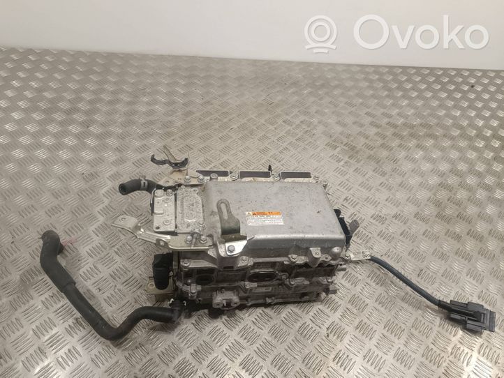 Toyota RAV 4 (XA40) Convertitore di tensione inverter 1817000320