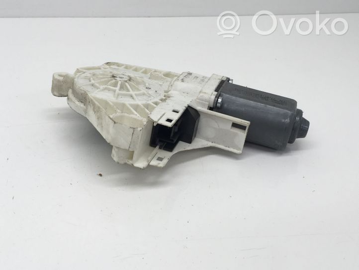 Audi Q3 8U Motorino alzacristalli della portiera anteriore 8K0959802B