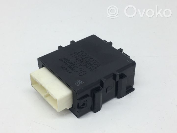 Toyota Auris E180 Window wiper relay 8594002060