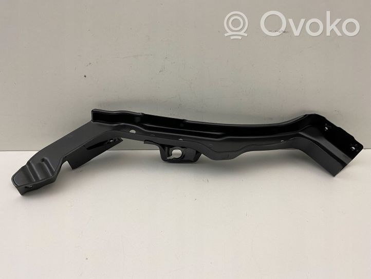 Suzuki Swift Pannello laterale di supporto del radiatore 5825063J00